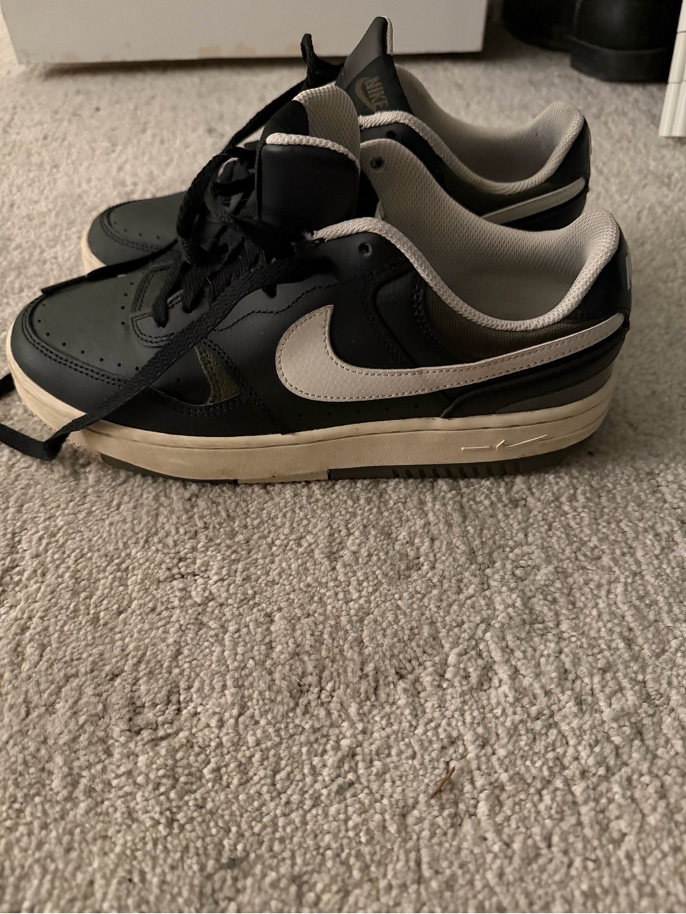 Nike Women Black, Olive & White Low-Top Sneakers Gamma Force